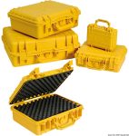 Cajas originales MAFRAST, estancas y resistentes a los golpes.